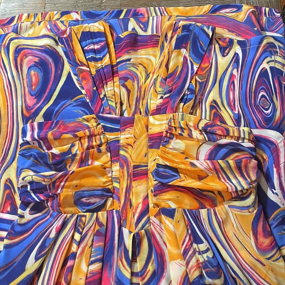 Line & Dot Silk Maxi Grecian Drape Dress🖤 - Picture 8 of 11